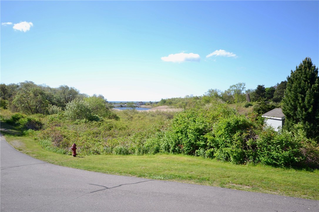 59 Chapman Road Westerly, RI 02891 - Photo 3 of 7 Gallery Image 3