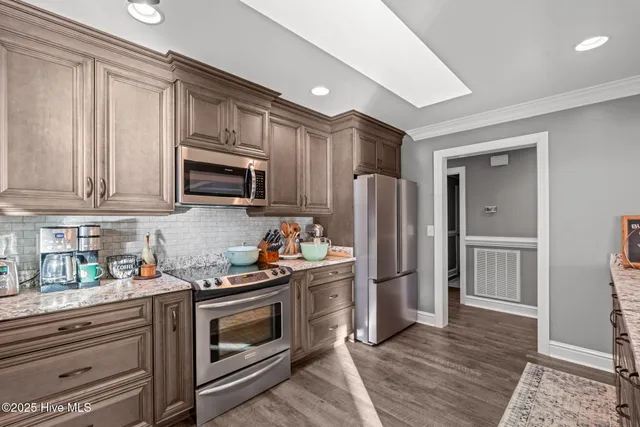 $1,550,000 | 149 Owens Circle, West End, NC 27376