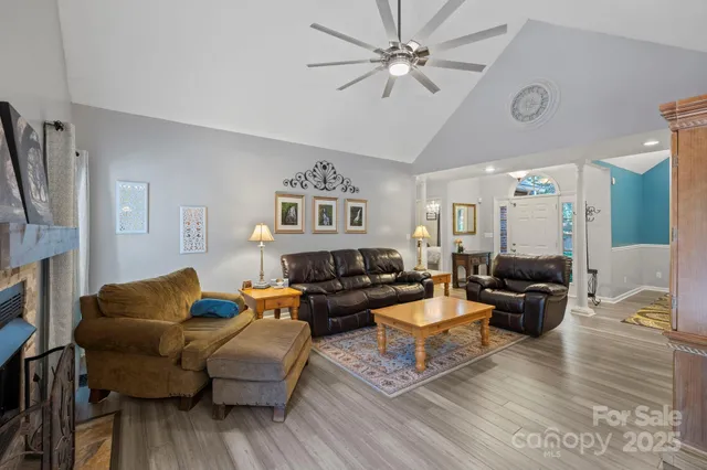 $669,900 | 741 Zelda Court, Hendersonville, NC 28792