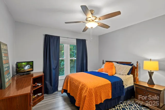 $669,900 | 741 Zelda Court, Hendersonville, NC 28792