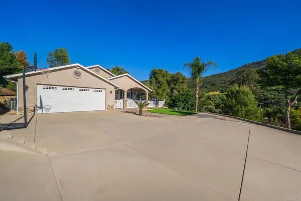 $975,000 | 1107 St George Drive, El Cajon, CA 92019