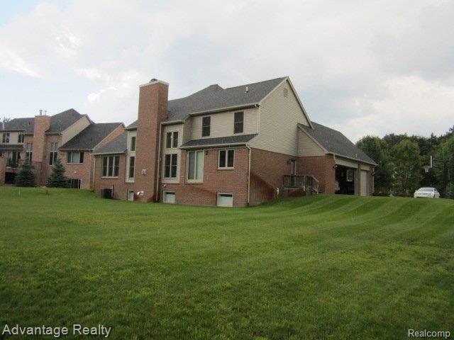 60589 Pennington Way Rochester, MI 48306 - Photo 24 of 24 Rear Elevation.JPG
