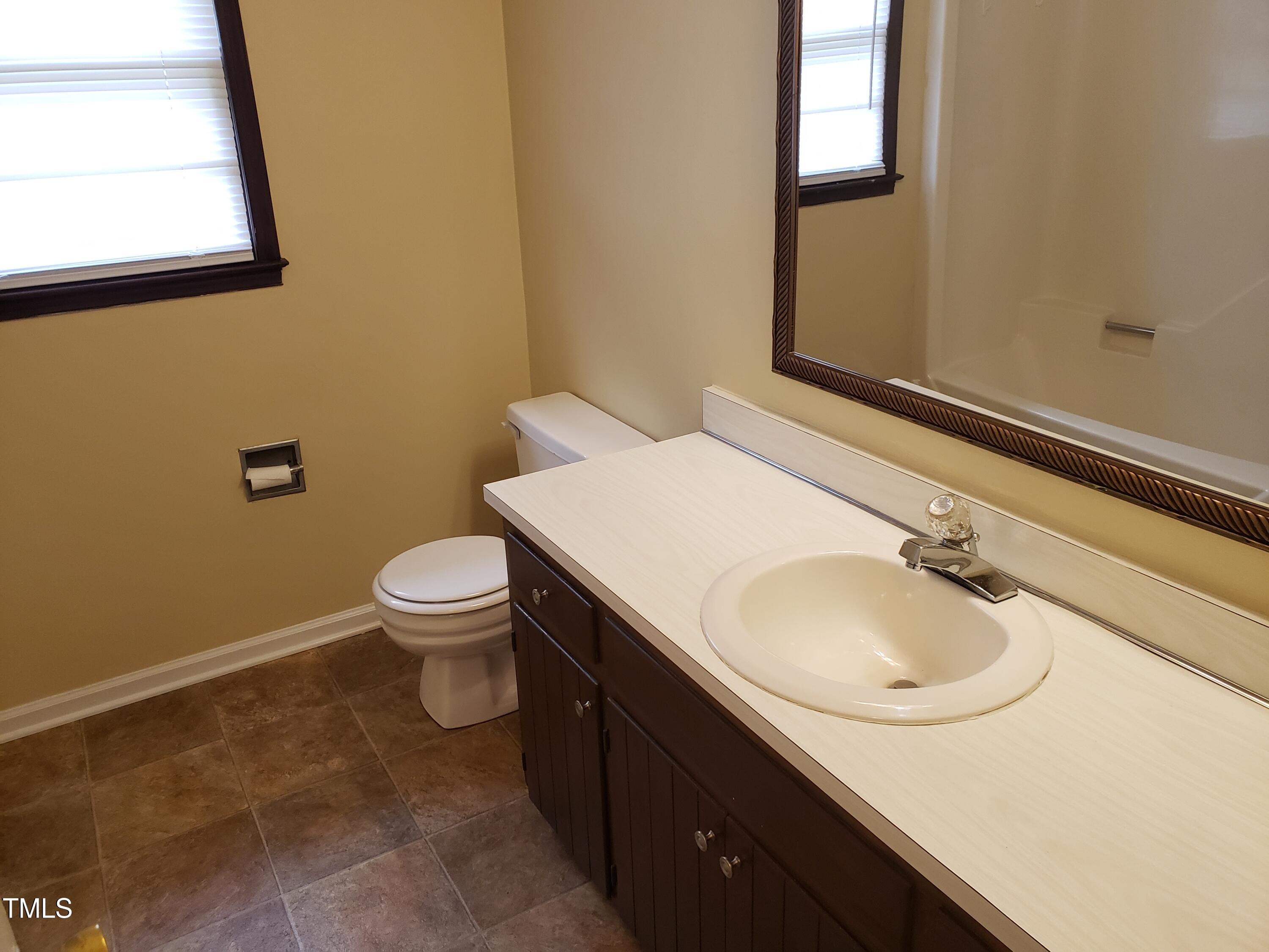 1280 Powhatan Road Clayton, NC 27527 - Photo 10 of 12 1280 Powhatan Listing Photots 5