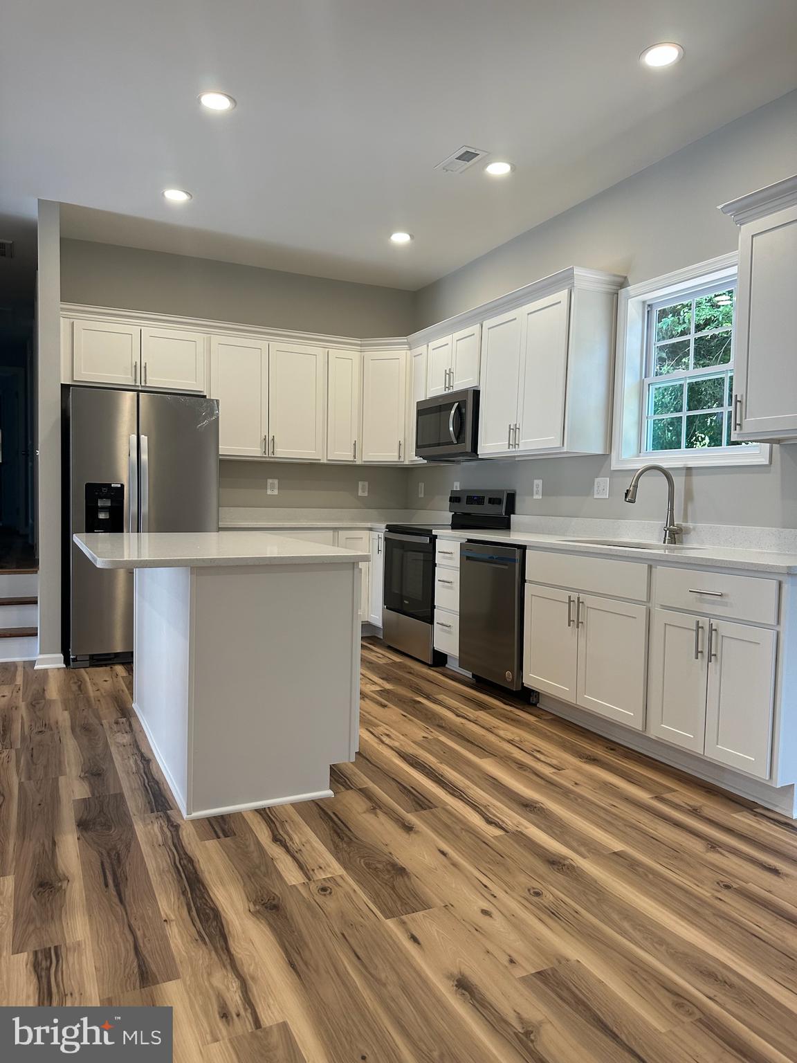 8012 Rugby Road Manassas Park, VA 20111 - Photo 12 of 37