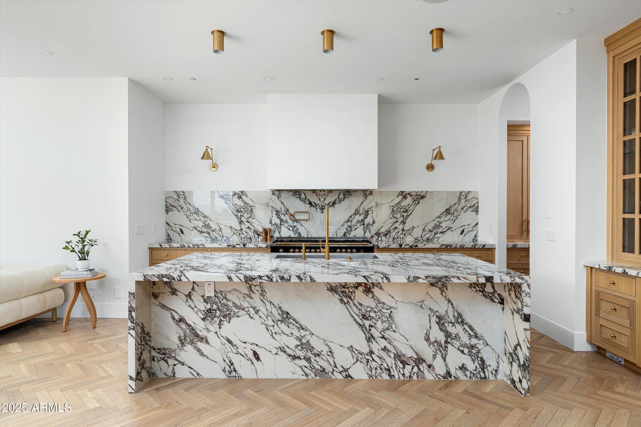 54 West Palm Lane, Unit 54 Phoenix, AZ 85004 - Photo 3 of 31 a bed sitting in a bedroom and furniture