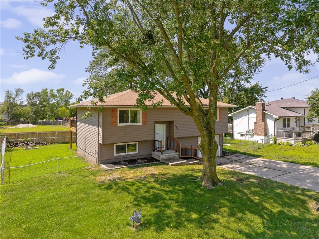 305 West South Street Spring Hill, KS 66083 - Photo 3 of 59