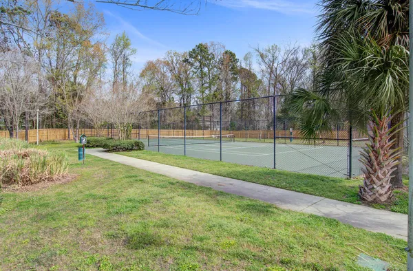 $1,295 | 2494 Etiwan Avenue, Unit J7, Charleston, SC 29414