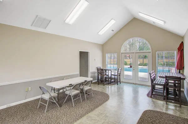 $1,295 | 2494 Etiwan Avenue, Unit J7, Charleston, SC 29414
