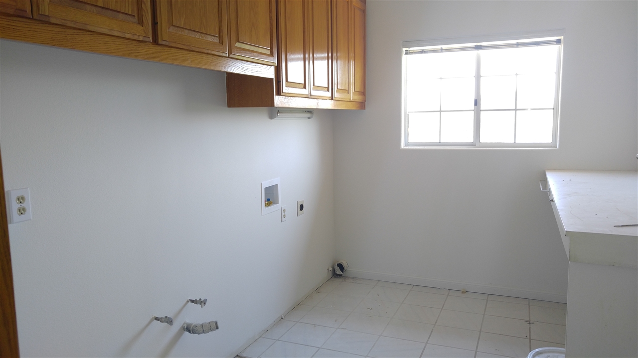449 Futurity Lane Fallbrook, CA 92028 - Photo 18 of 24 Gallery Image 18