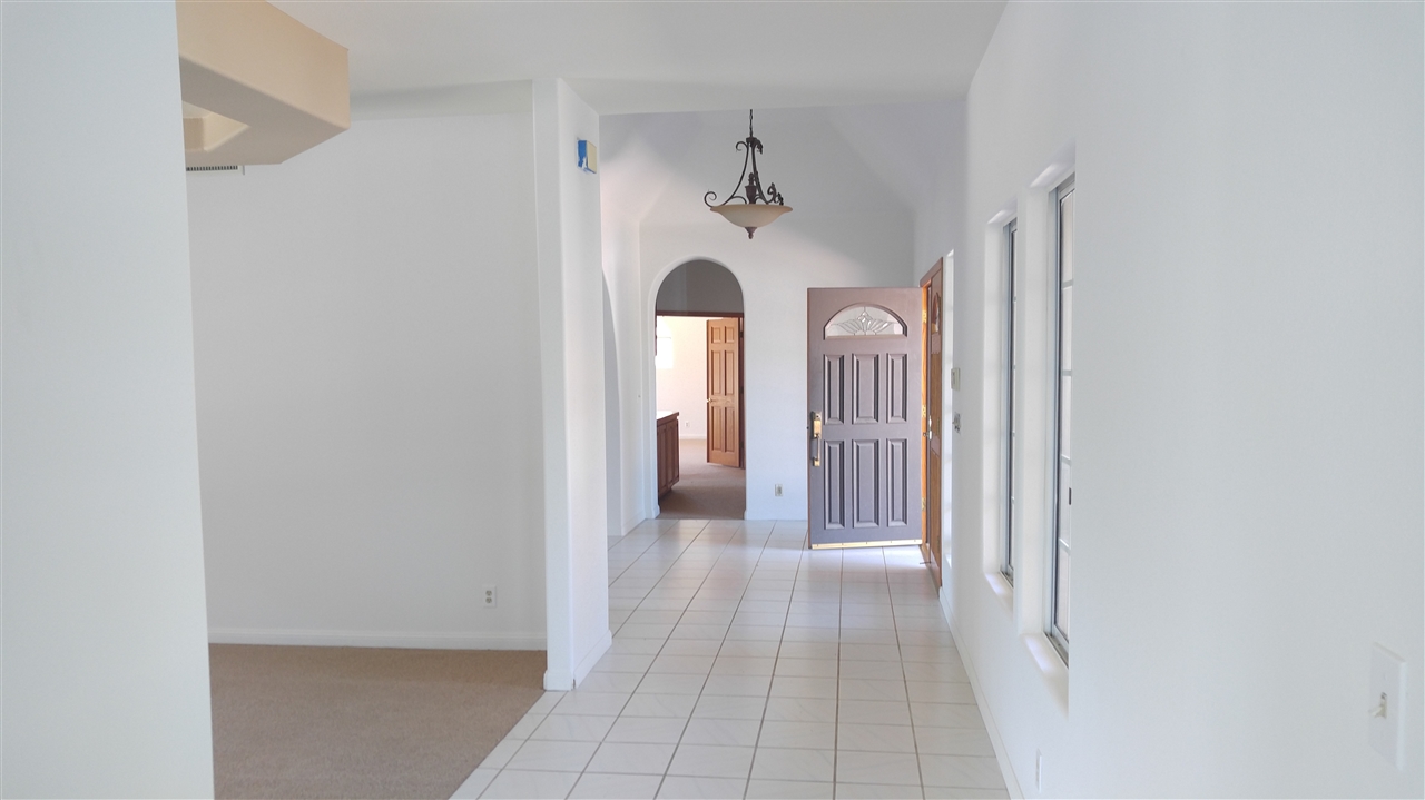 449 Futurity Lane Fallbrook, CA 92028 - Photo 9 of 24 Gallery Image 9