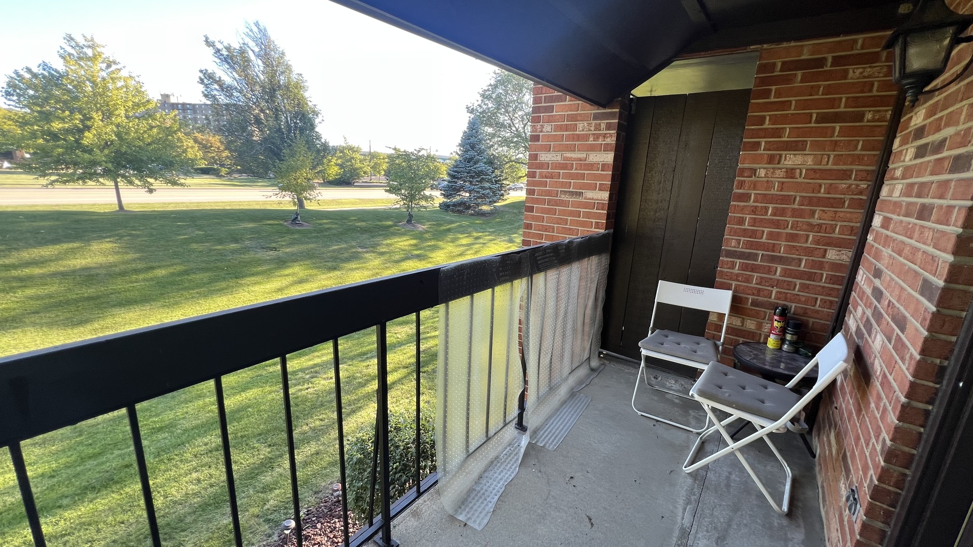 121 Windsor Lane, Unit D Willowbrook, IL 60527 - Photo 17 of 23 a view of an ocean from a balcony