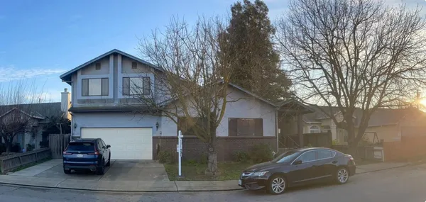 $429,900 | 1016 Lombardy Drive, Modesto, CA 95351