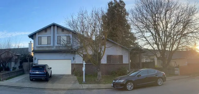 $429,900 | 1016 Lombardy Drive, Modesto, CA 95351