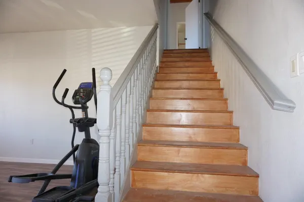 $429,900 | 1016 Lombardy Drive, Modesto, CA 95351
