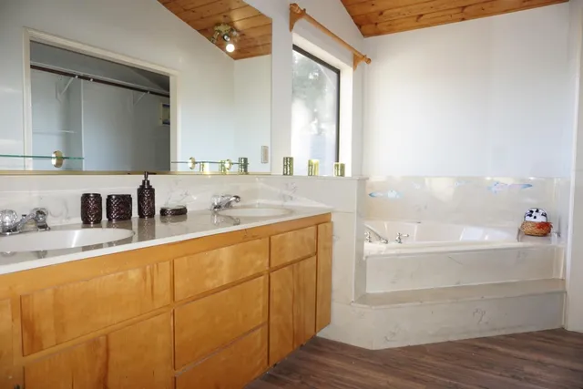 $429,900 | 1016 Lombardy Drive, Modesto, CA 95351