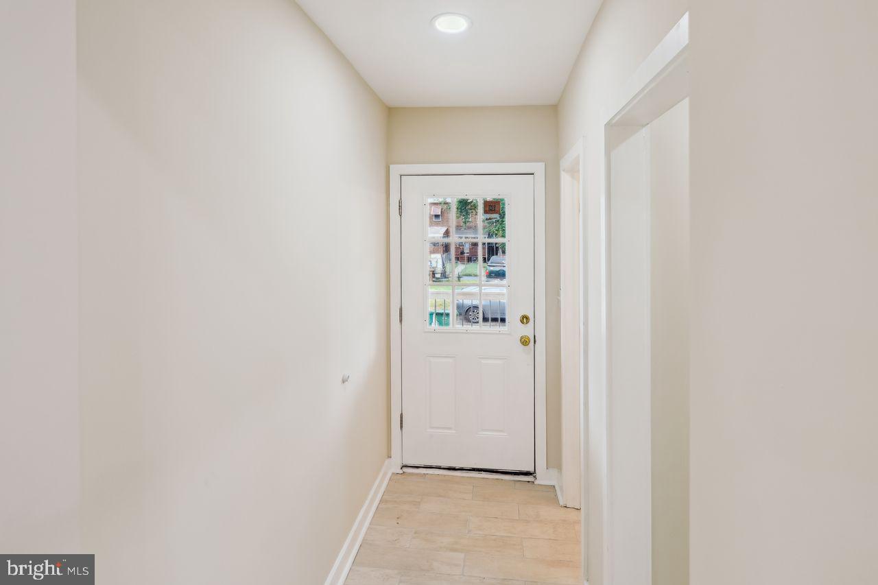 3701 Manchester Avenue Baltimore, MD 21215 - Photo 14 of 34