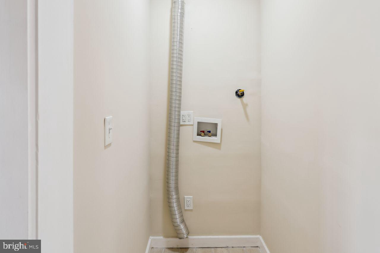 3701 Manchester Avenue Baltimore, MD 21215 - Photo 15 of 34 a bathroom with a shower