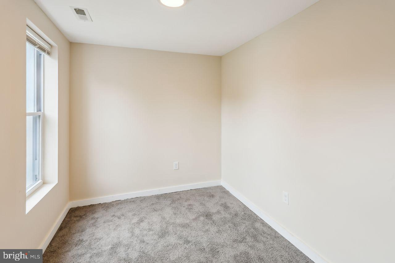 3701 Manchester Avenue Baltimore, MD 21215 - Photo 29 of 34 a view of an empty room