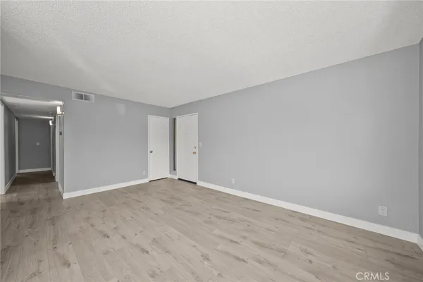 $399,997 | 27949 Tyler Lane, Unit 355, Canyon Country, CA 91387