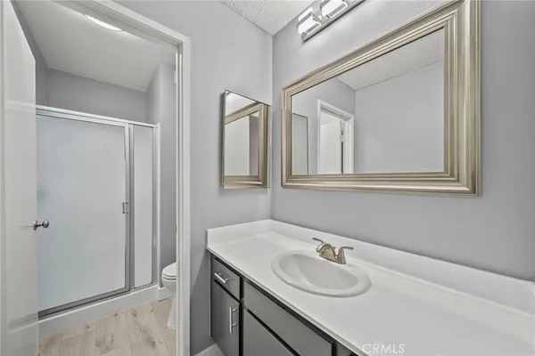 $399,997 | 27949 Tyler Lane, Unit 355, Canyon Country, CA 91387