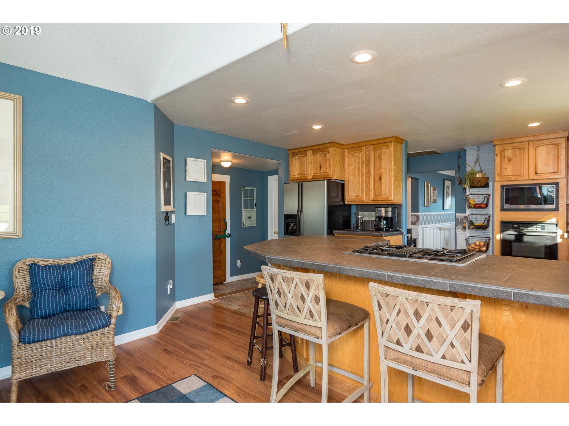 34499 Southeast Divers Road Estacada, OR 97023 - Photo 12 of 32 Kitchen/Family Room