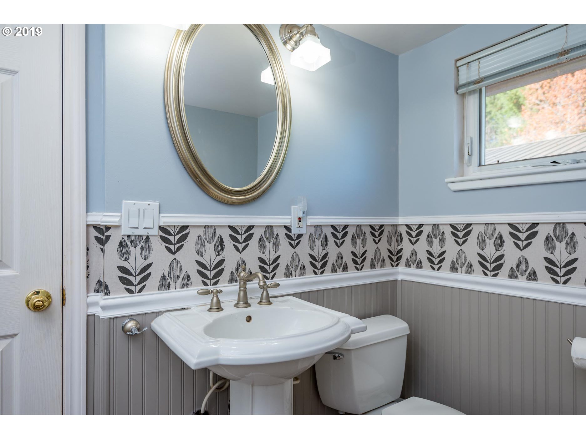 34499 Southeast Divers Road Estacada, OR 97023 - Photo 20 of 32 Bathroom