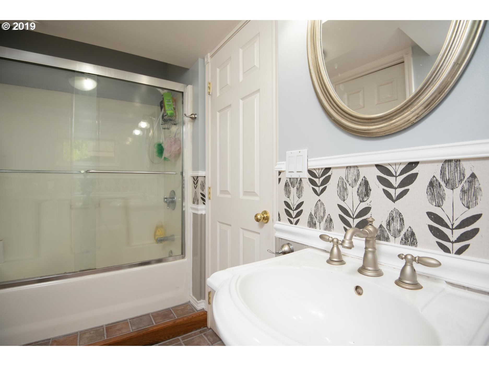 34499 Southeast Divers Road Estacada, OR 97023 - Photo 21 of 32 Bathroom
