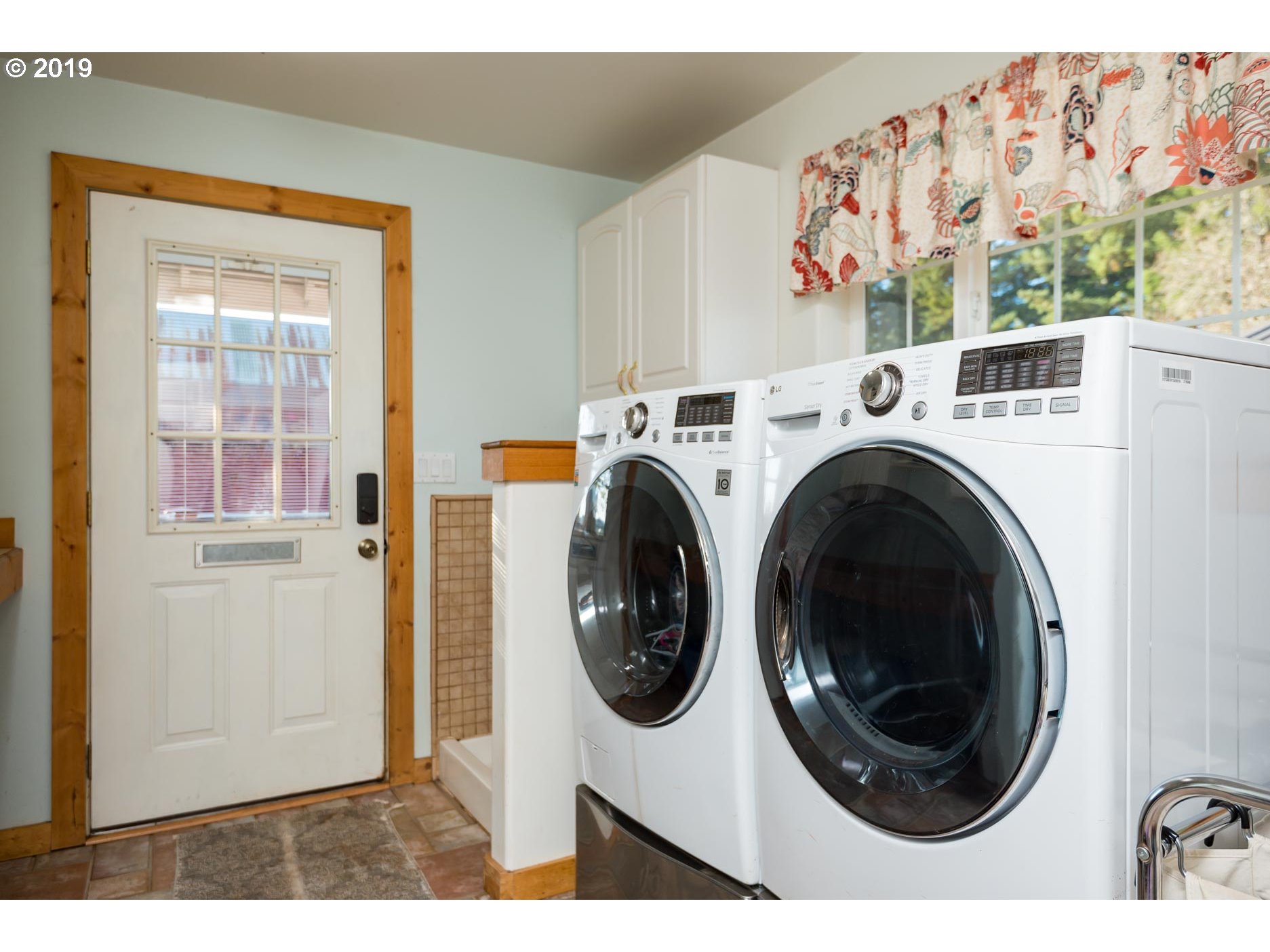 34499 Southeast Divers Road Estacada, OR 97023 - Photo 23 of 32 Mud Room