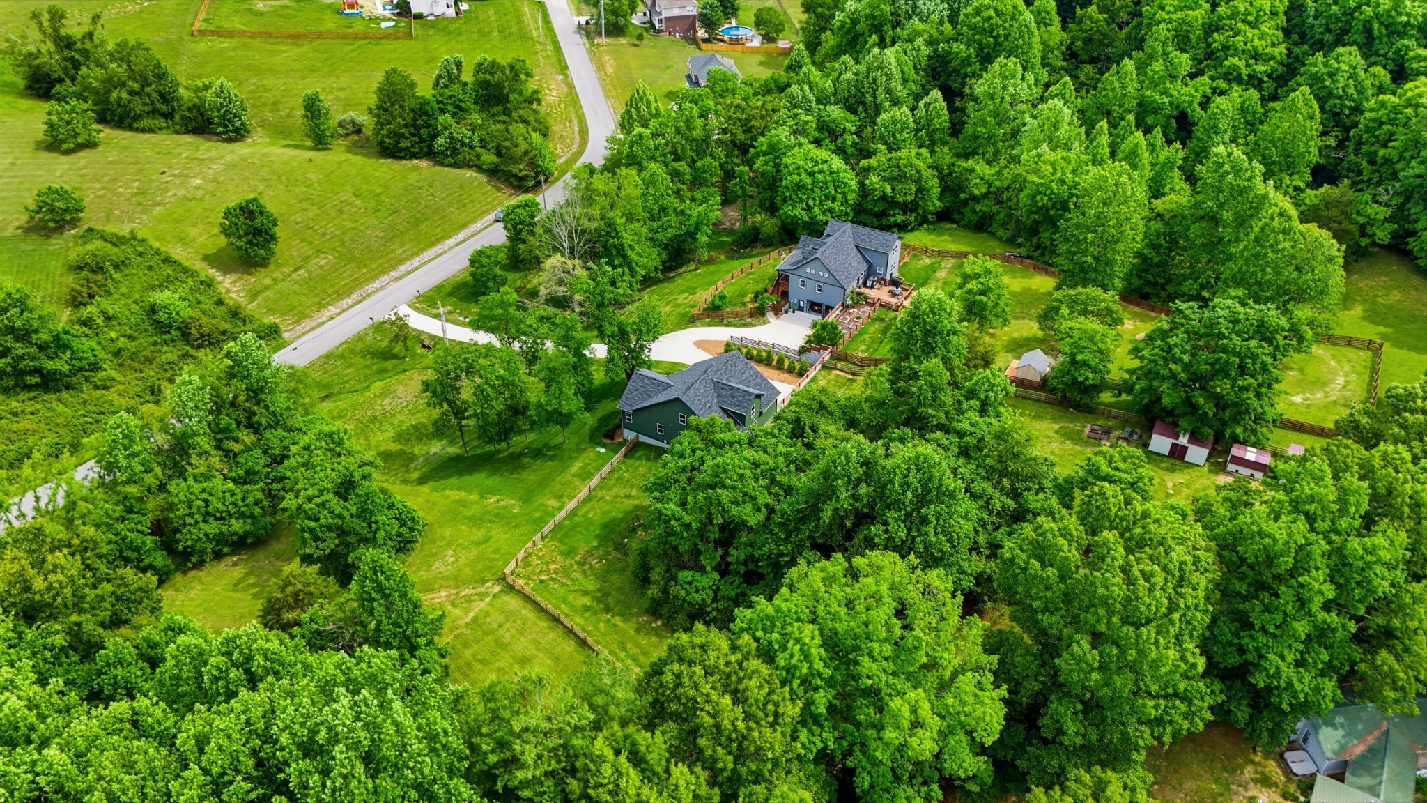 157 Lena Loop Burns, TN 37029 - Photo 19 of 72