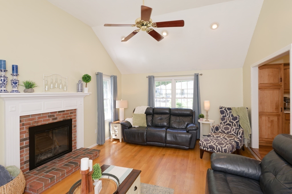 101 Hunter Road Uxbridge, MA 01569 - Photo 17 of 42 Gallery Image 17