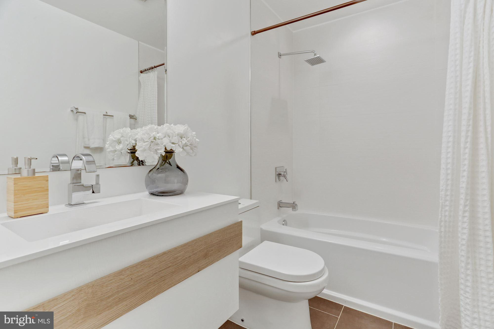 1852 3rd Street Northwest, Unit C Washington, DC 20001 - Photo 18 of 35 Bathroom #2 in hallway