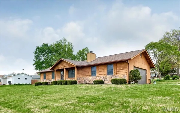 $249,999 | 1223 Cypress Court, Troy, MO 63379