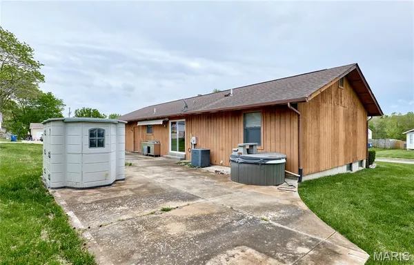 $249,999 | 1223 Cypress Court, Troy, MO 63379