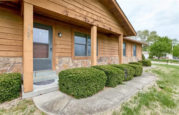 $249,999 | 1223 Cypress Court, Troy, MO 63379