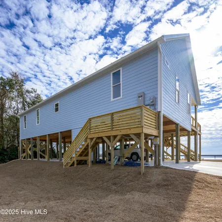 $470,000 | 30 Paradox Point Drive, Aurora, NC 27806