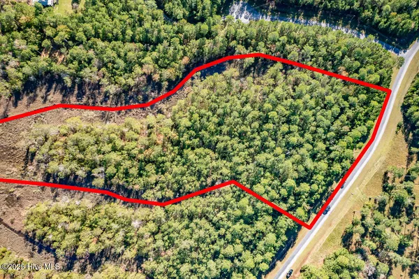 $470,000 | 30 Paradox Point Drive, Aurora, NC 27806