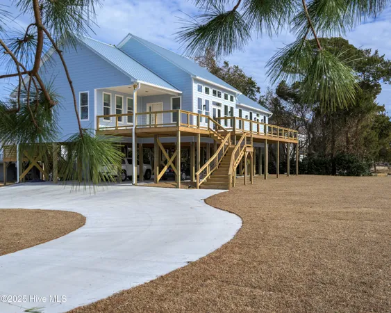 $470,000 | 30 Paradox Point Drive, Aurora, NC 27806