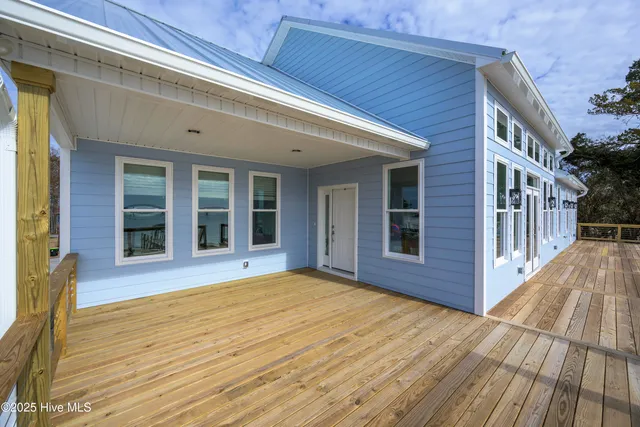 $455,000 | 30 Paradox Point Drive, Aurora, NC 27806