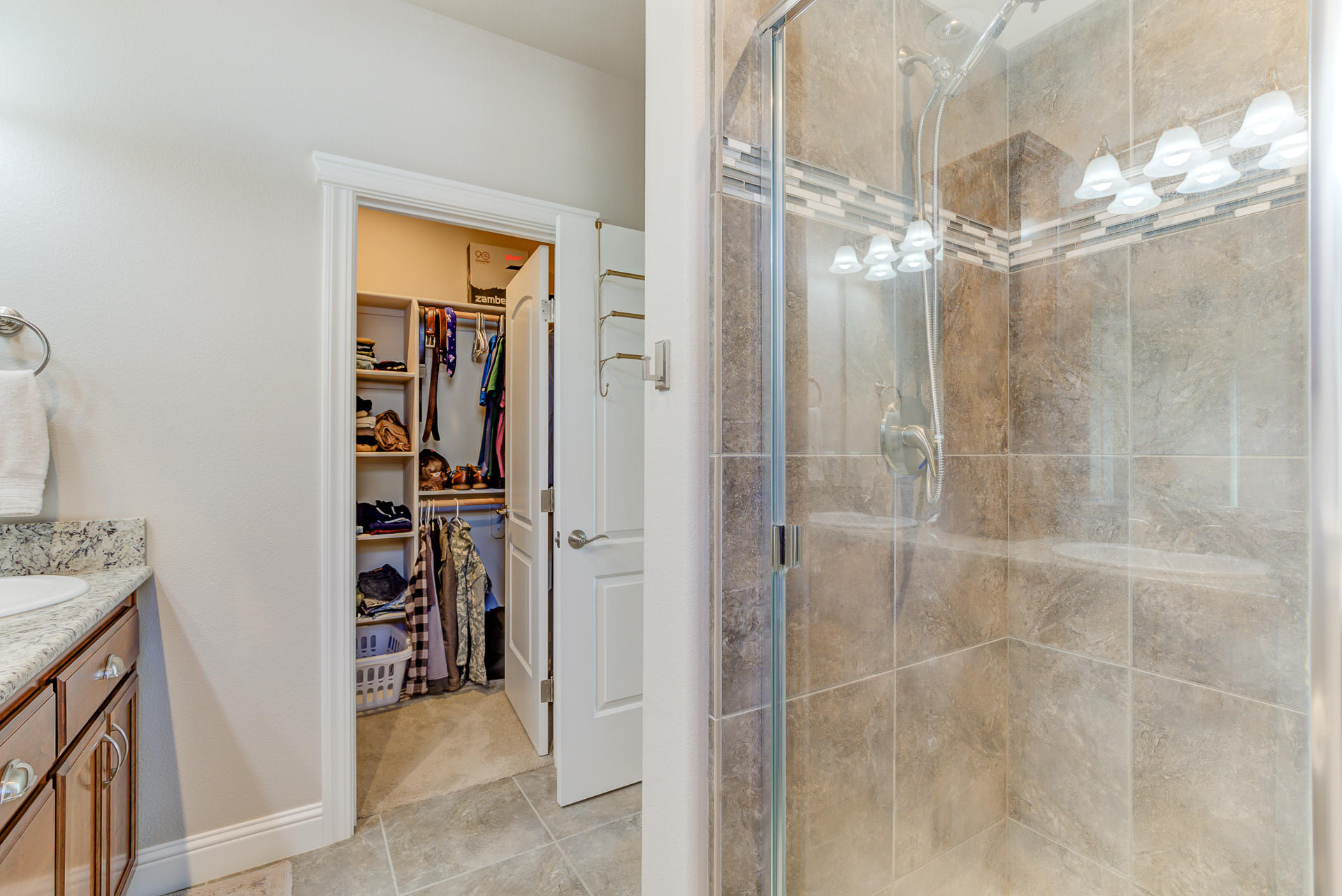5566 Muir Peak Road Redding, CA 96002 - Photo 20 of 30 5566MuirPlace_005