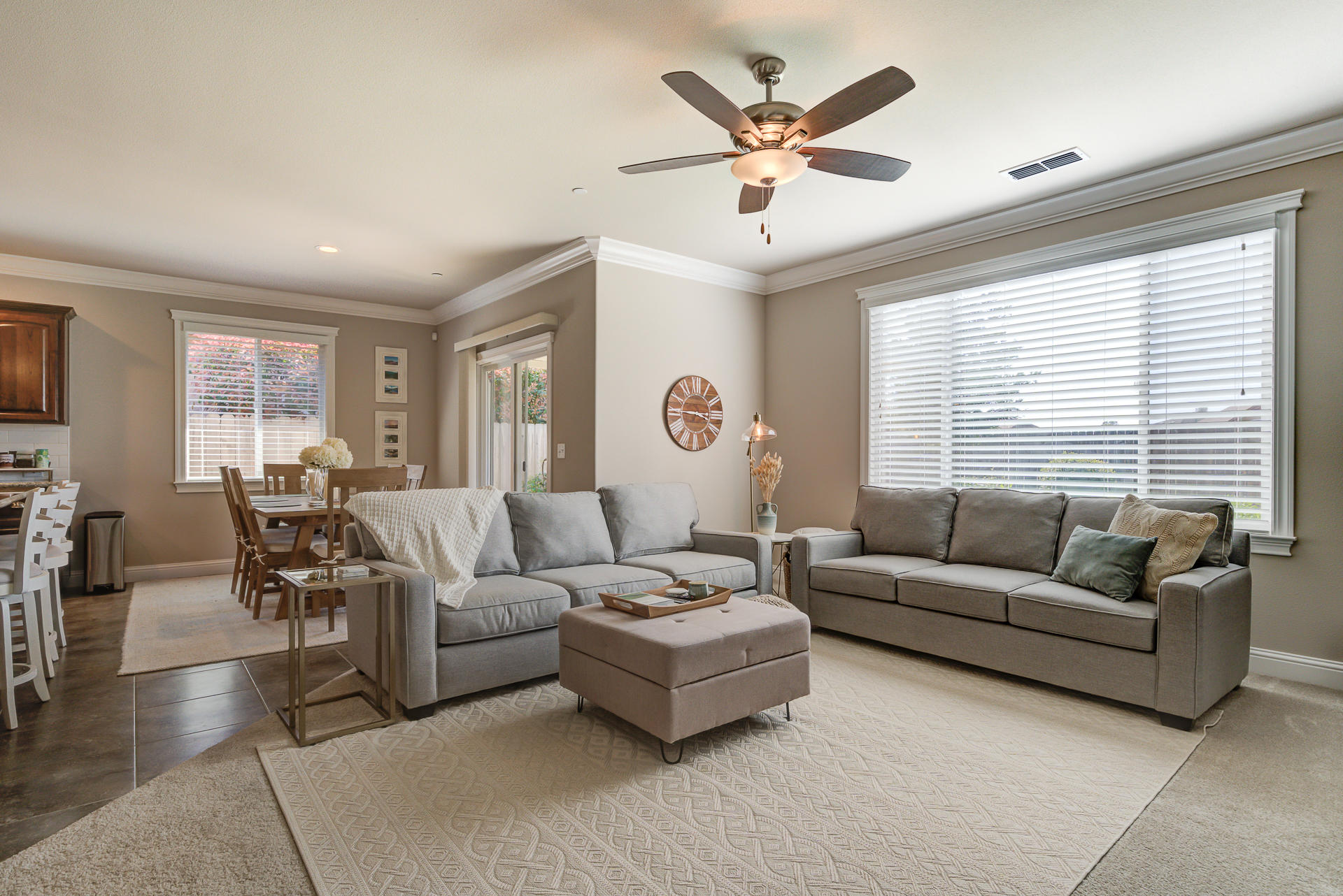 5566 Muir Peak Road Redding, CA 96002 - Photo 6 of 30 5566MuirPlace_022