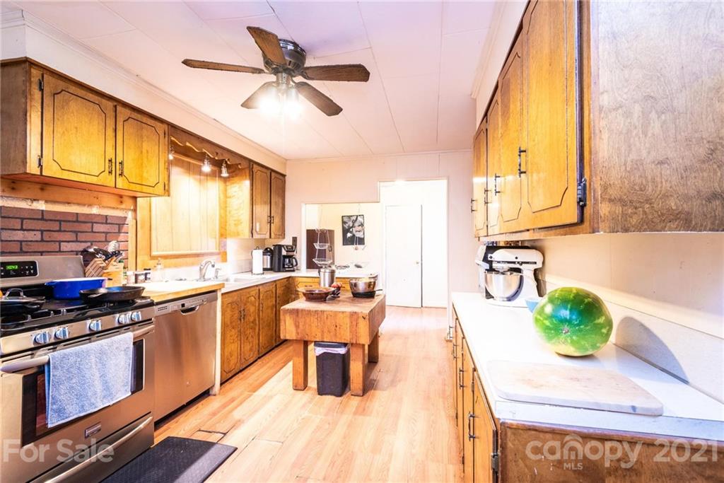 702 Robinson-Clemmer Road Dallas, NC 28034 - Photo 23 of 48 Gallery Image 23