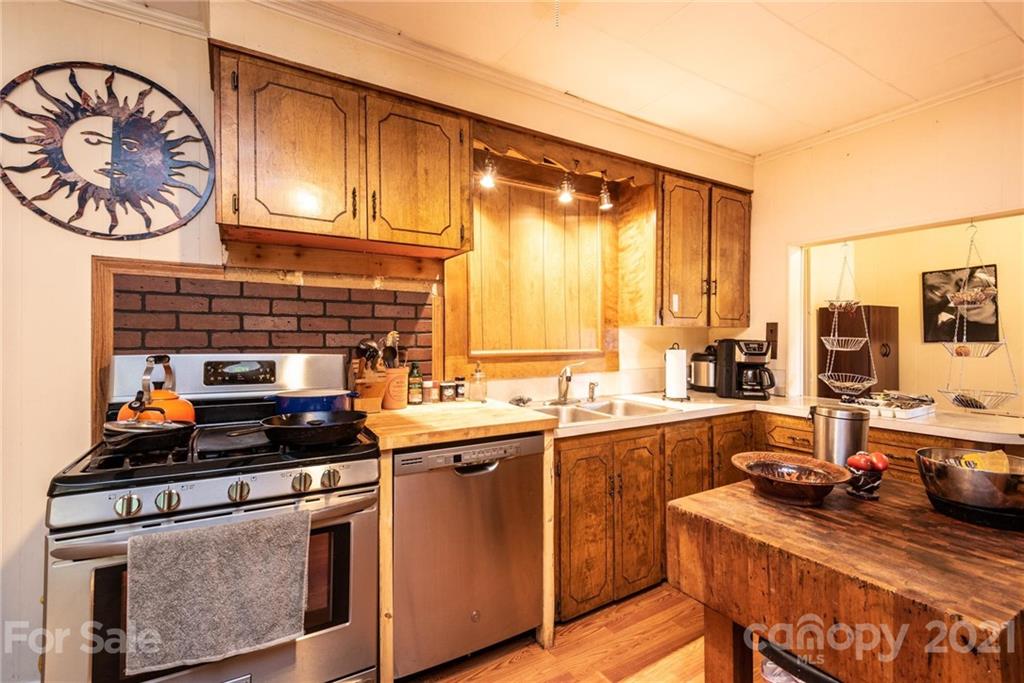 702 Robinson-Clemmer Road Dallas, NC 28034 - Photo 25 of 48 Gallery Image 25