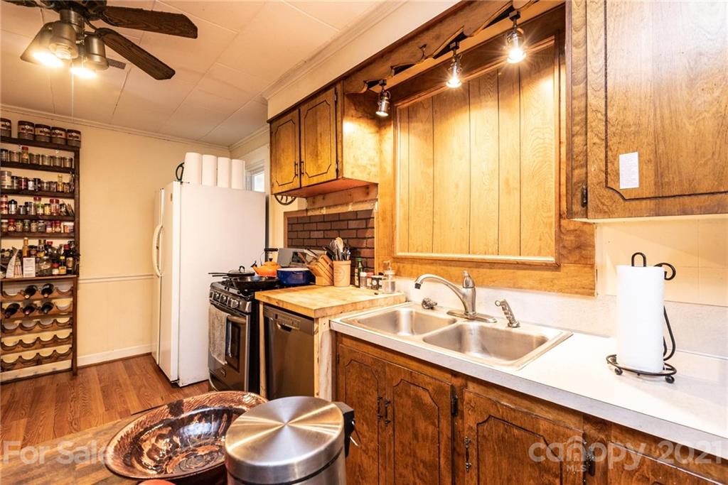 702 Robinson-Clemmer Road Dallas, NC 28034 - Photo 27 of 48 Gallery Image 27