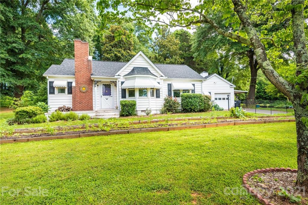 702 Robinson-Clemmer Road Dallas, NC 28034 - Photo 4 of 48 Gallery Image 4