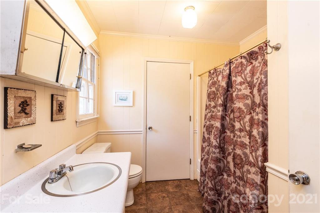702 Robinson-Clemmer Road Dallas, NC 28034 - Photo 47 of 48 Gallery Image 47
