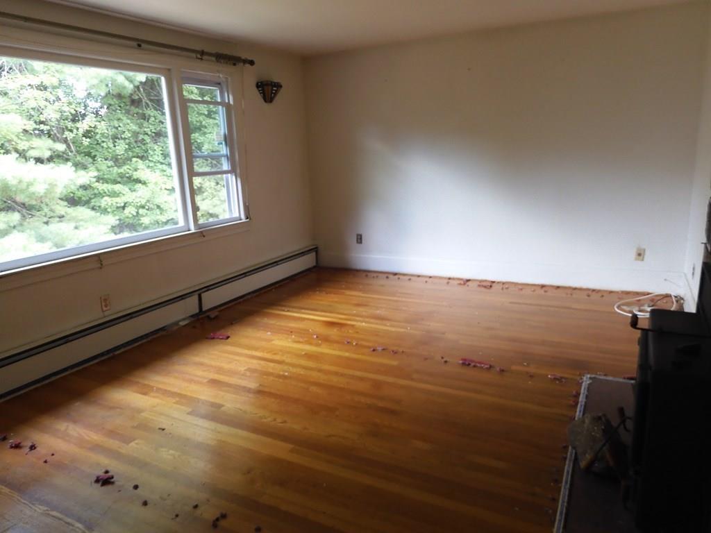 78 Hood Road Tewksbury, MA 01876 - Photo 4 of 25 Gallery Image 4
