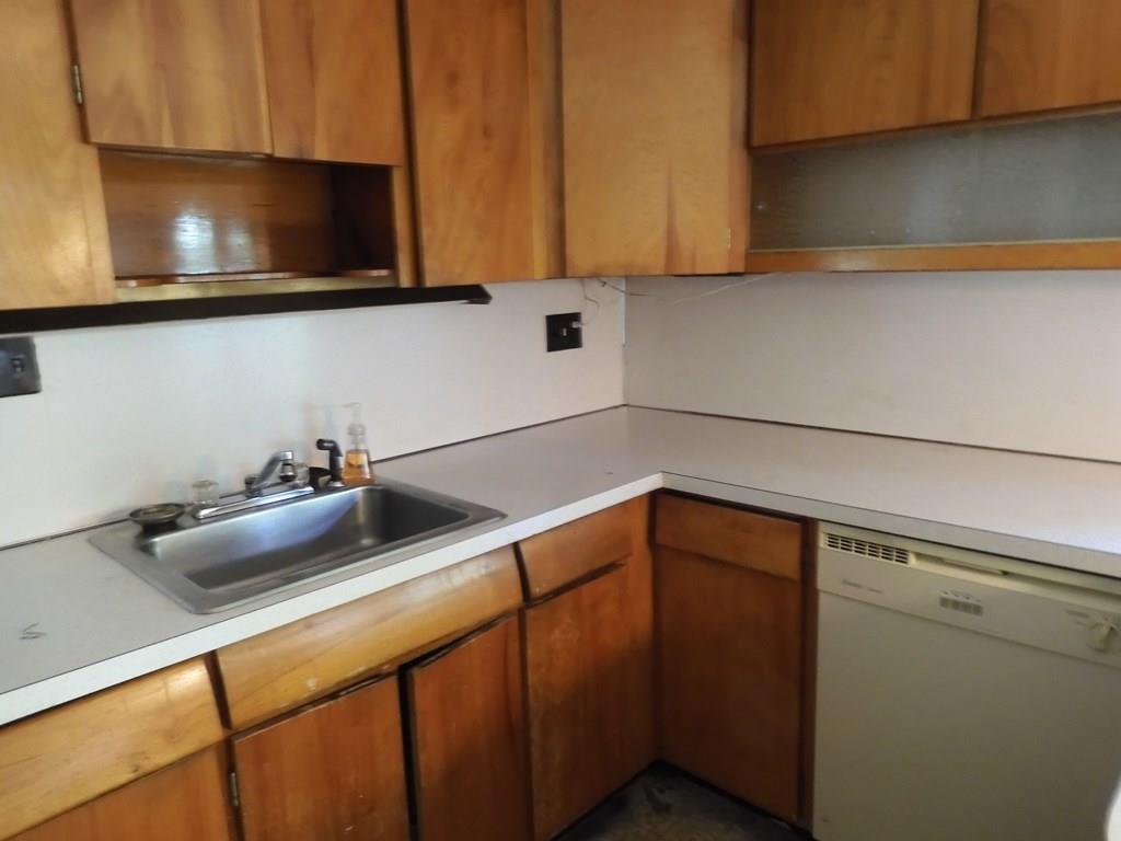78 Hood Road Tewksbury, MA 01876 - Photo 6 of 25 Gallery Image 6