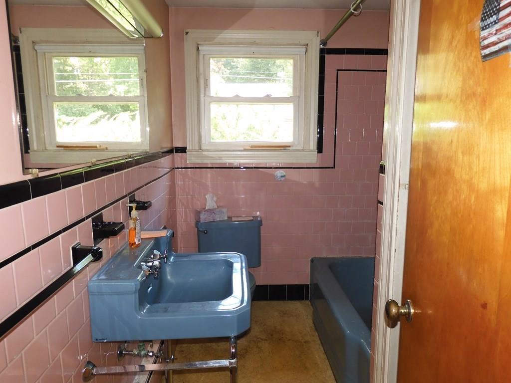 78 Hood Road Tewksbury, MA 01876 - Photo 9 of 25 Gallery Image 9