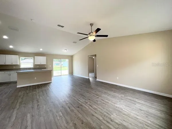 $1,700 | 13669 Southwest 113th Place, Dunnellon, FL 34432