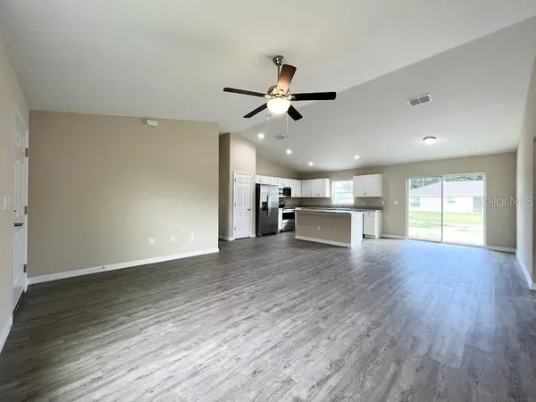 $1,700 | 13669 Southwest 113th Place, Dunnellon, FL 34432